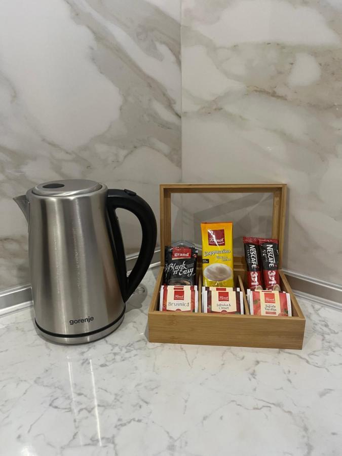 Apartman Square Trg פריידור מראה חיצוני תמונה