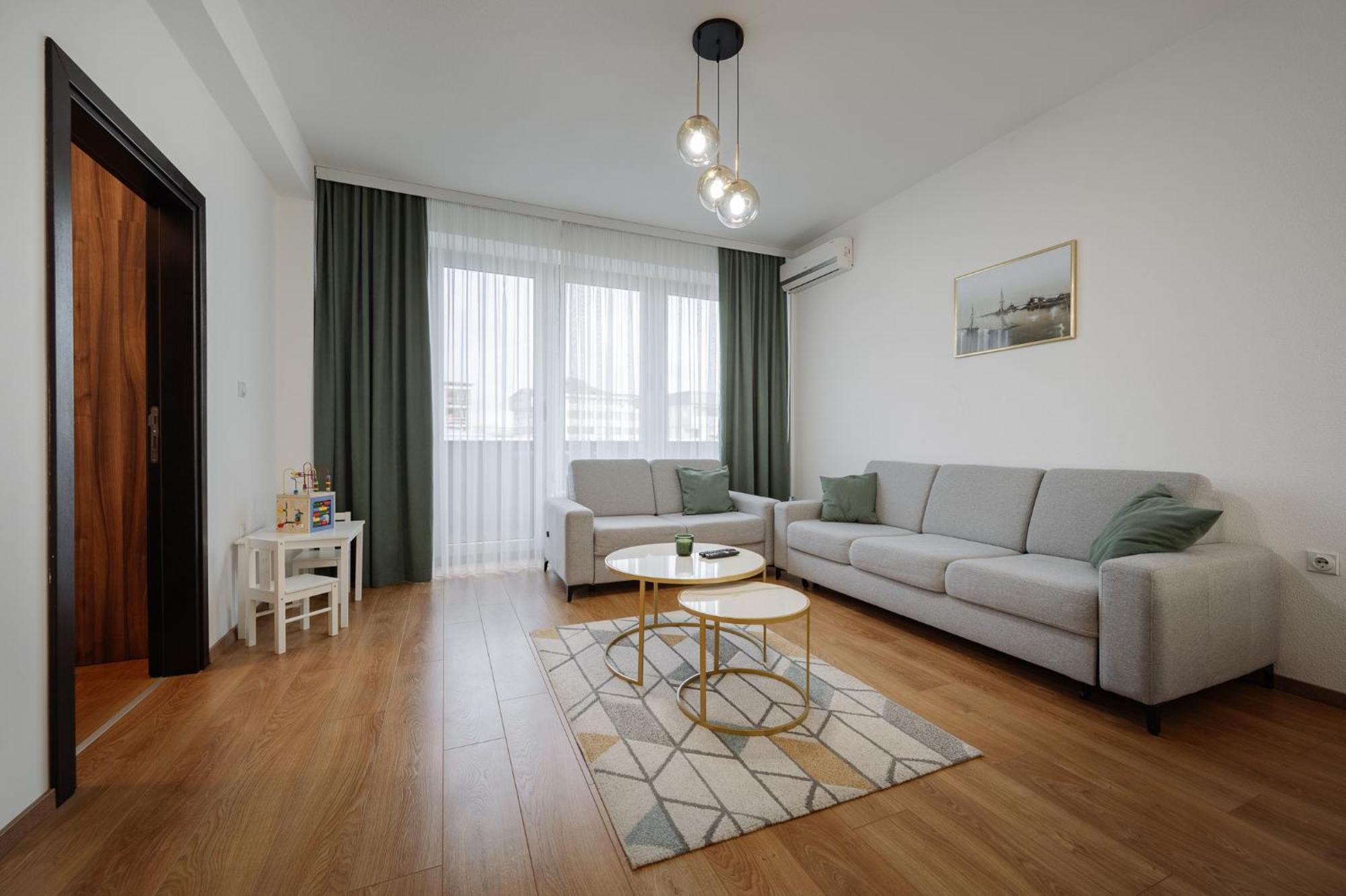 Apartman Square Trg פריידור מראה חיצוני תמונה