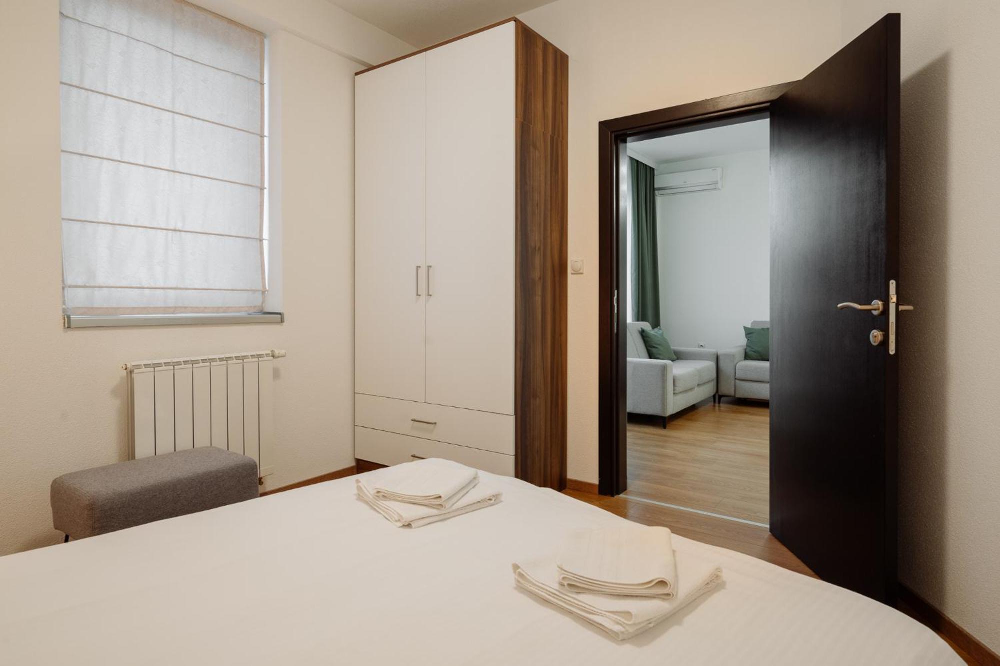 Apartman Square Trg פריידור מראה חיצוני תמונה