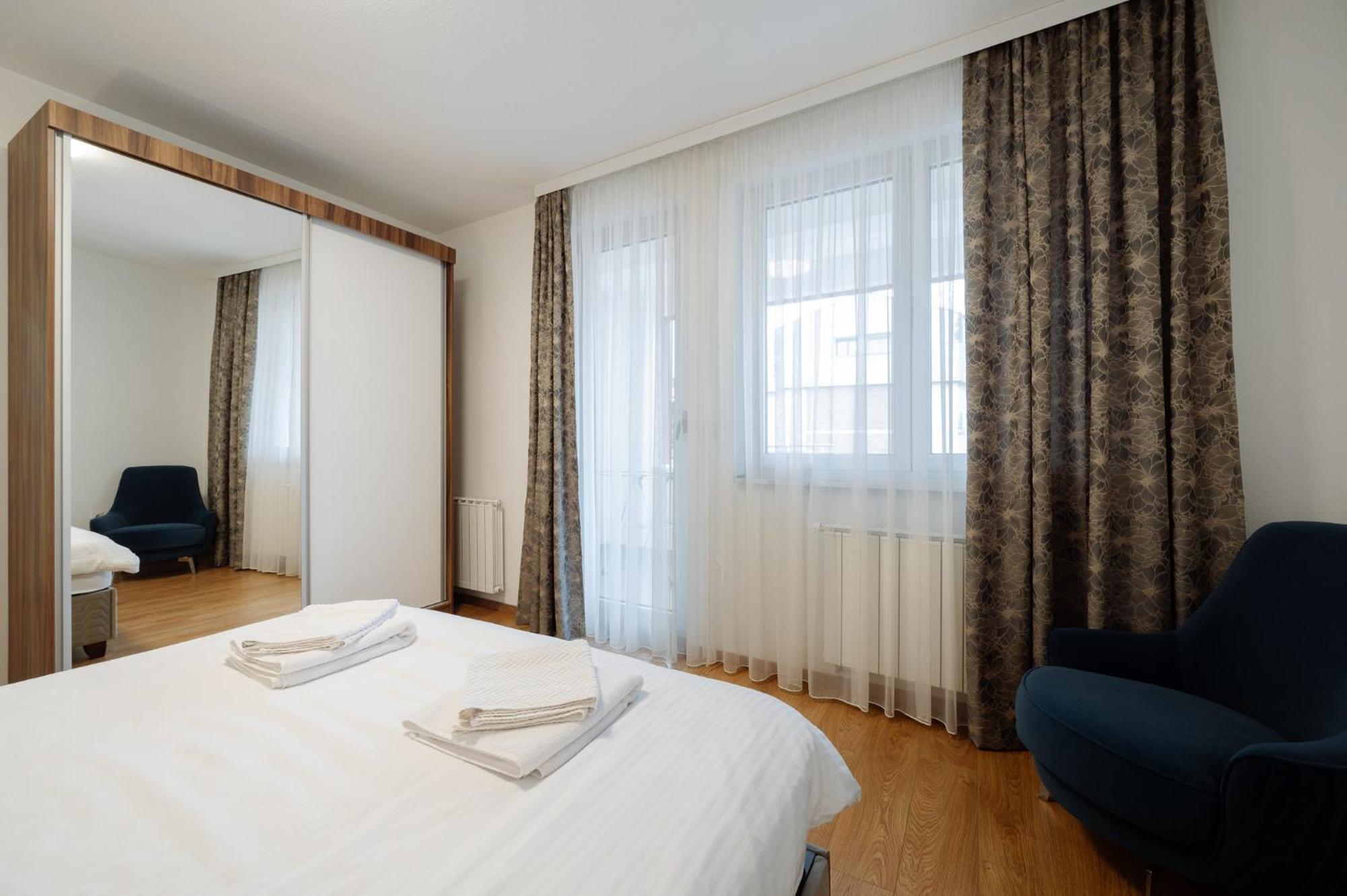 Apartman Square Trg פריידור מראה חיצוני תמונה